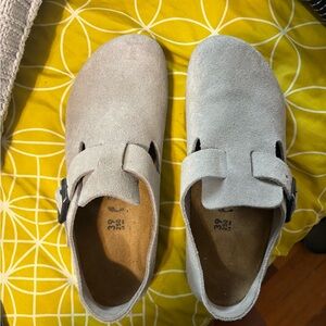 Birkenstock Suede Clogs in Light Gray